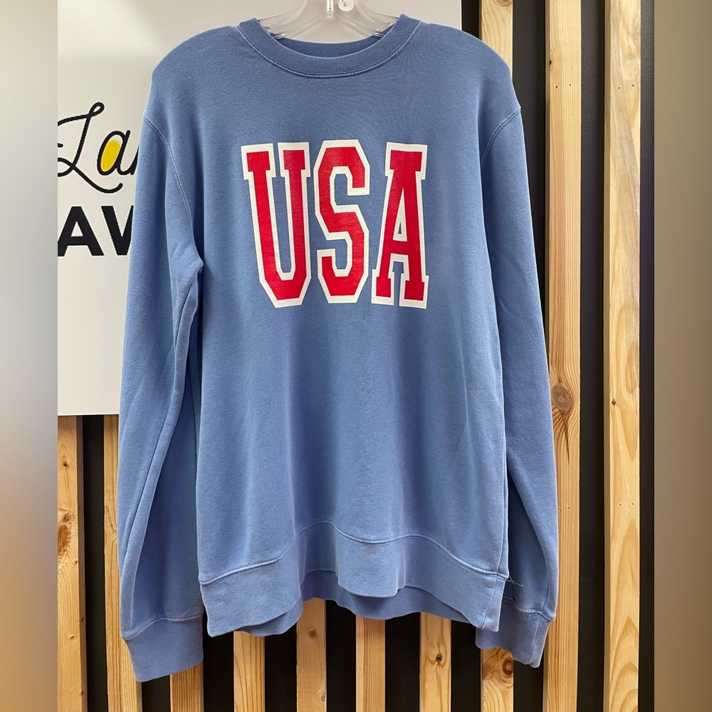 USA crewneck sweatshirt!